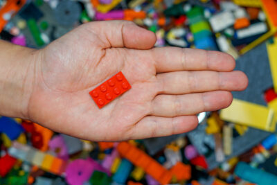 Missing or defective LEGO pieces: what to do?