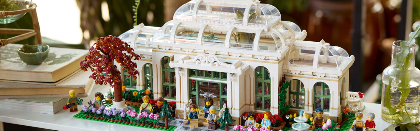 Discover the Beauty of Nature with the LEGO The Botanical Garden Set (21353)